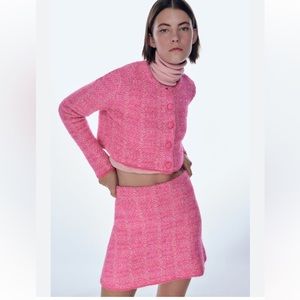 ZARA SET STRUCTURED KNIT JACKET
PINK and skirt size M